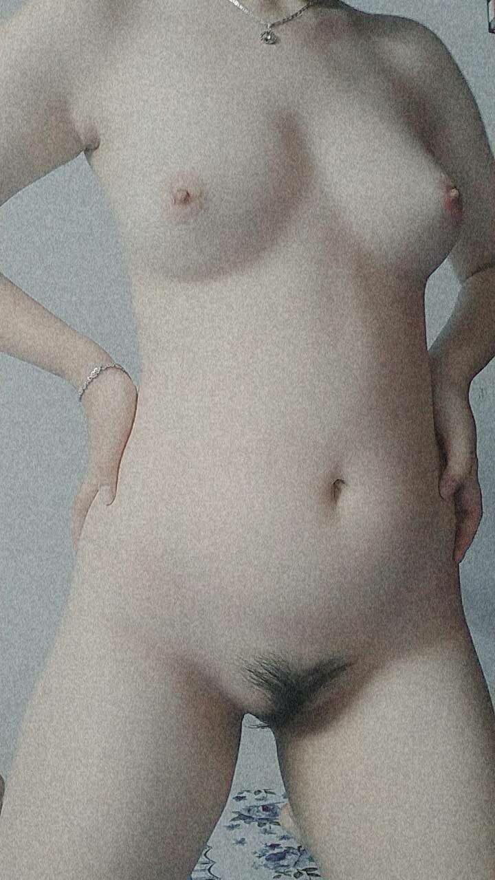 Cặc anh bự quá địt lồn em sướng chảy nước